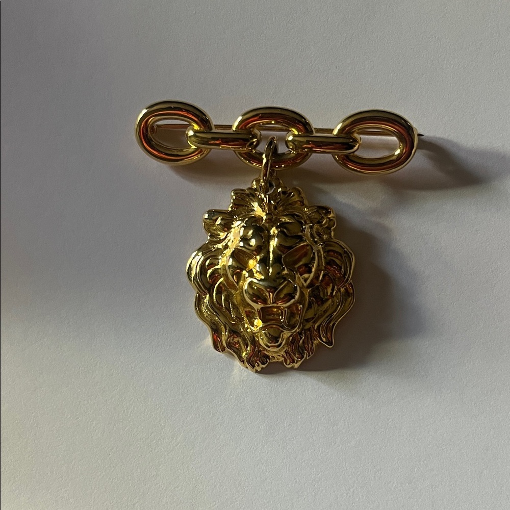 Vintage Ann Klein Lion brooch pin
